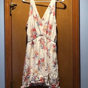 White floral v neck dress